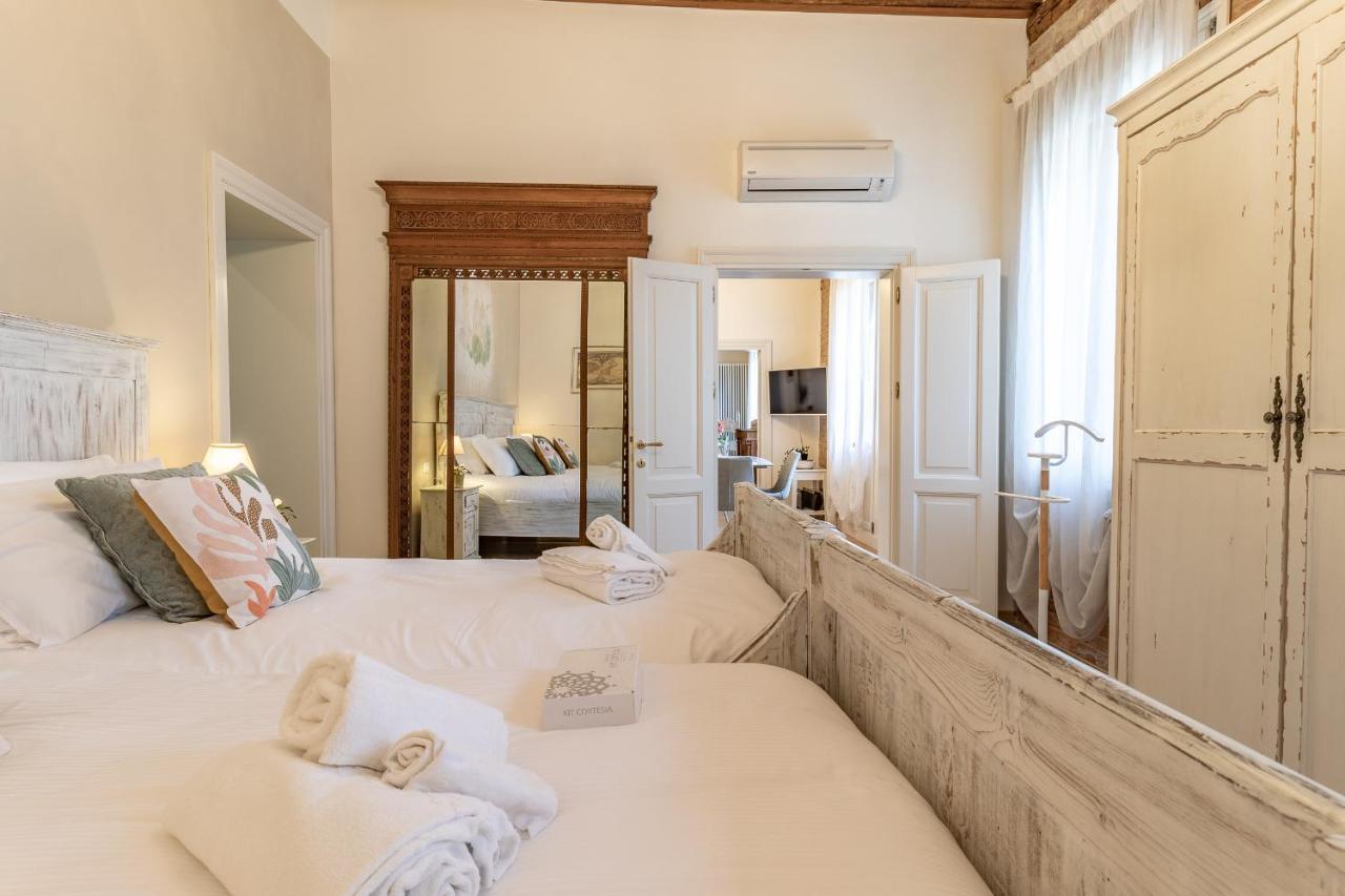 Italian Experience-Riva Degli Schiavoni Boutique Apartment Venedik Dış mekan fotoğraf